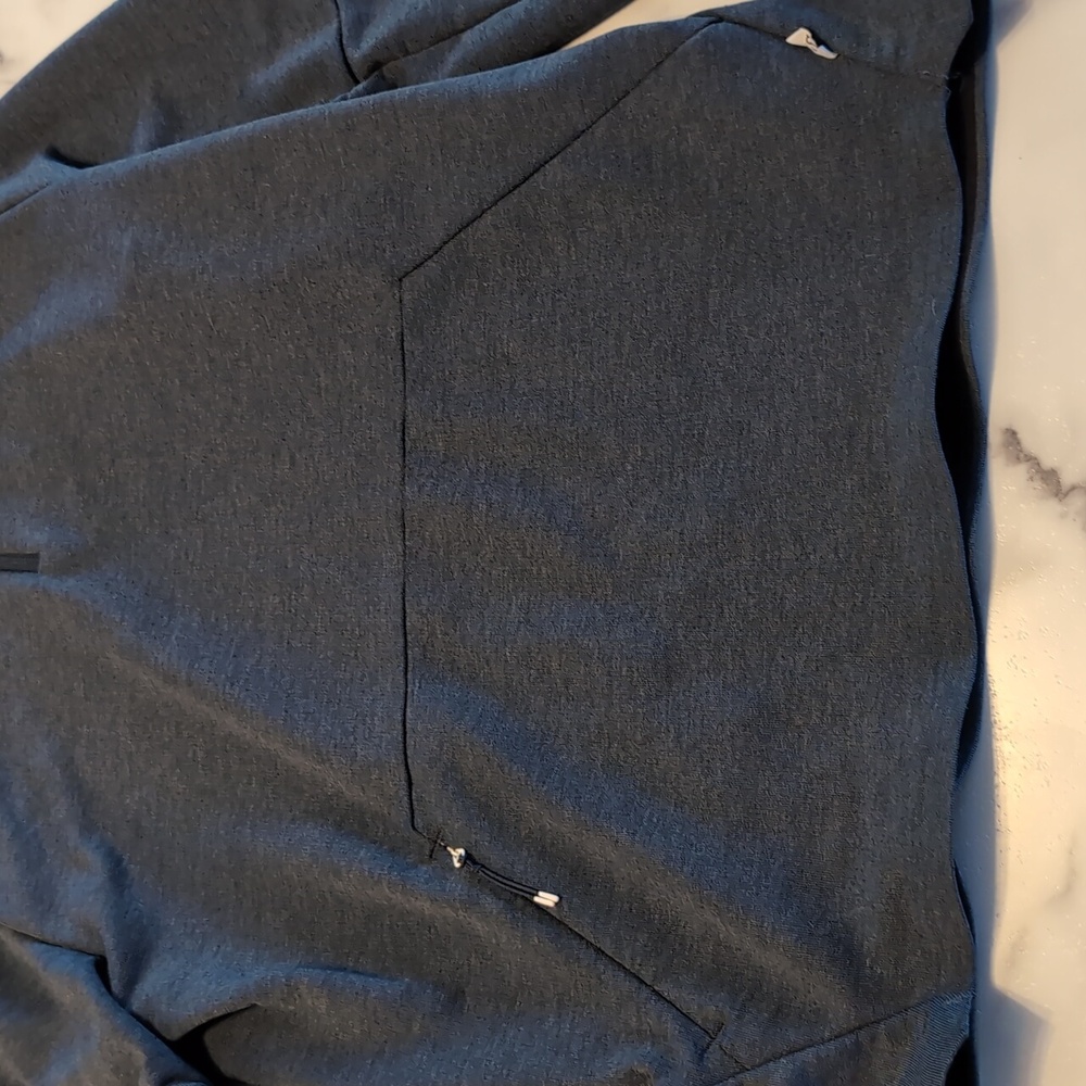 On Running Men's Blue Gray Sweater - Picture 2 of 5